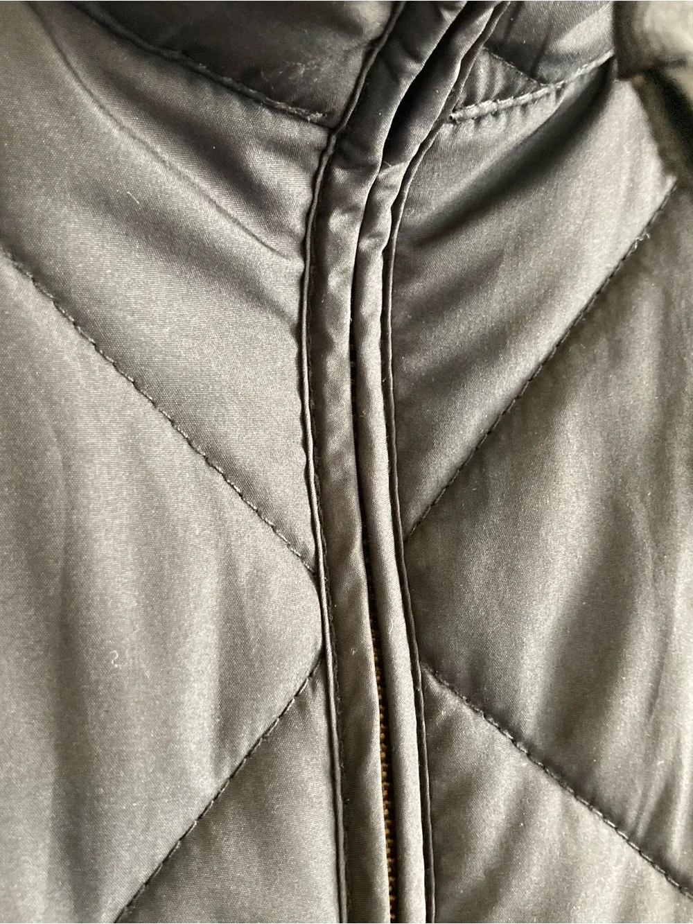 J Crew Mercantile Walker Mens Vest Quilted Black with Olive Green Lining